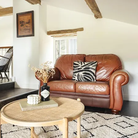 Jackson's Barn - Ridgestone